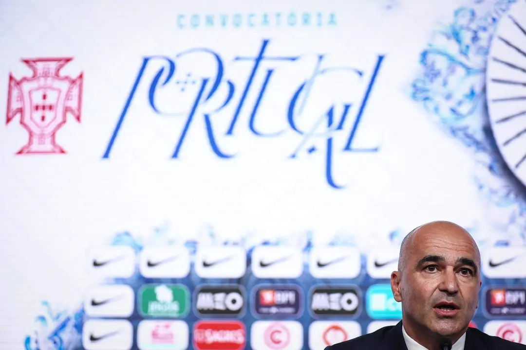 El seleccionador de Portugal, Roberto Mart&iacute;nez, anunci&oacute; este martes la lista de 26 jugadores que viajar&aacute;n en junio a la Eurocopa de Alemania. EFE/EPA/RODRIGO ANTUNES