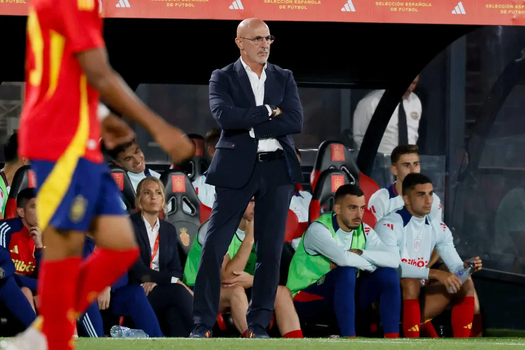 El entrenador de la selecci&oacute;n espa&ntilde;ola, Luis de La Fuente, en una foto de archivo. EFE/Cati Cladera