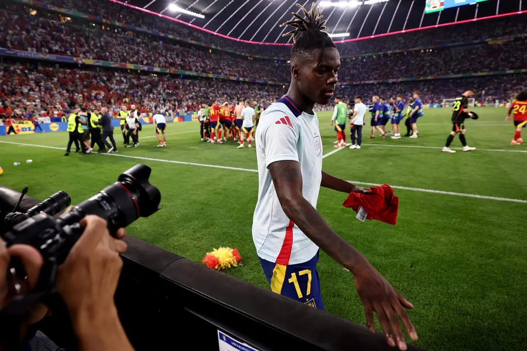 Nico Williams tras el partido de semifinales de la Eurocopa de f&uacute;tbol que Espa&ntilde;a y Francia disputan este martes en M&uacute;nich.EFE/EPA/ANNA SZILAGYI