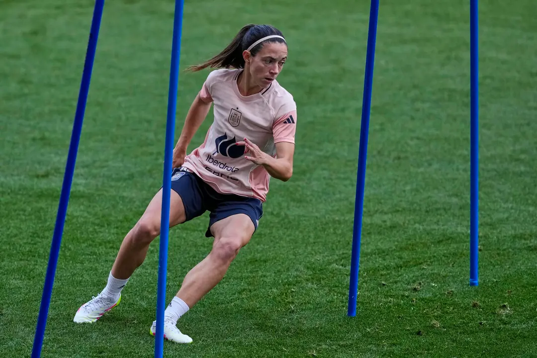 La jugadora de la selecci&oacute;n femenina de f&uacute;tbol de Espa&ntilde;a Aitana Bonmat&iacute; en foto de archivo de /Alejandro Garc&iacute;a. EFE