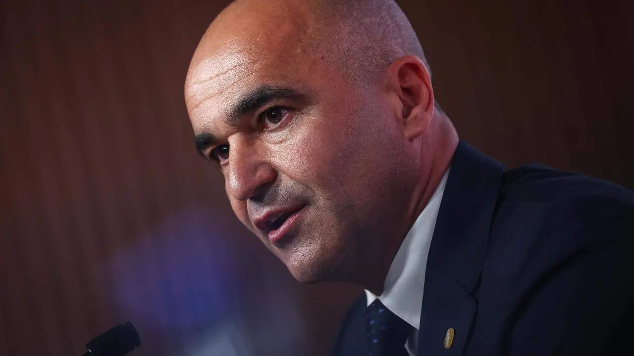El seleccionador de Portugal, Roberto Mart&iacute;nez, anunci&oacute; este martes la lista de 26 jugadores que viajar&aacute;n en junio a la Eurocopa de Alemania. EFE/EPA/RODRIGO ANTUNES