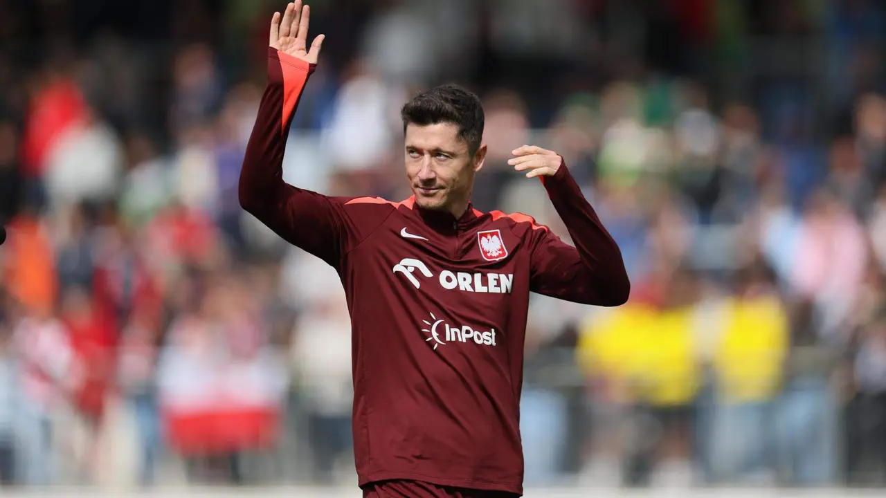 El delantero de la selecci&oacute;n de Polonia y del Barcelona Robert Lewandowski.EFE/EPA/Leszek Szymanski