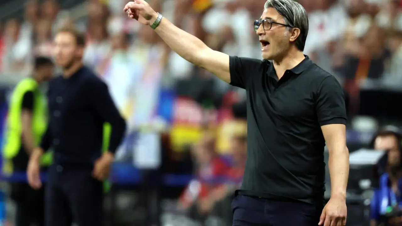 El seleccionador de Suiza, Murat Yakin. EFE/EPA/FRIEDEMANN VOGEL